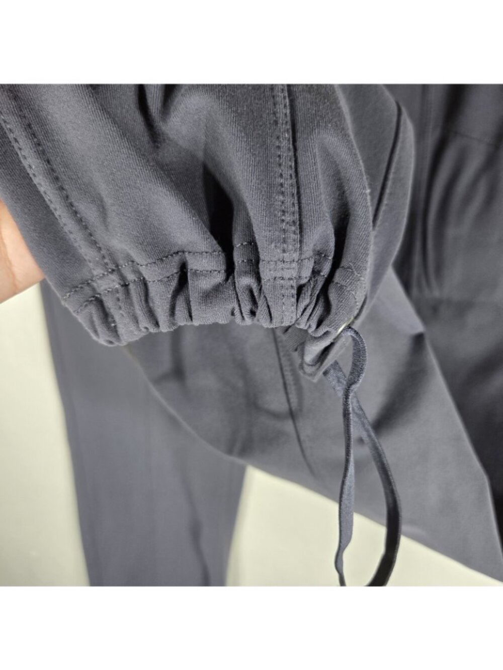 Athleta Metro Slouch XL Joggers Pants Black Drawstring Zip Pocket Dark Gray - Picture 8 of 16